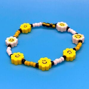 NWT Y2K Bracelets :) Stretchy Beaded Bracelet